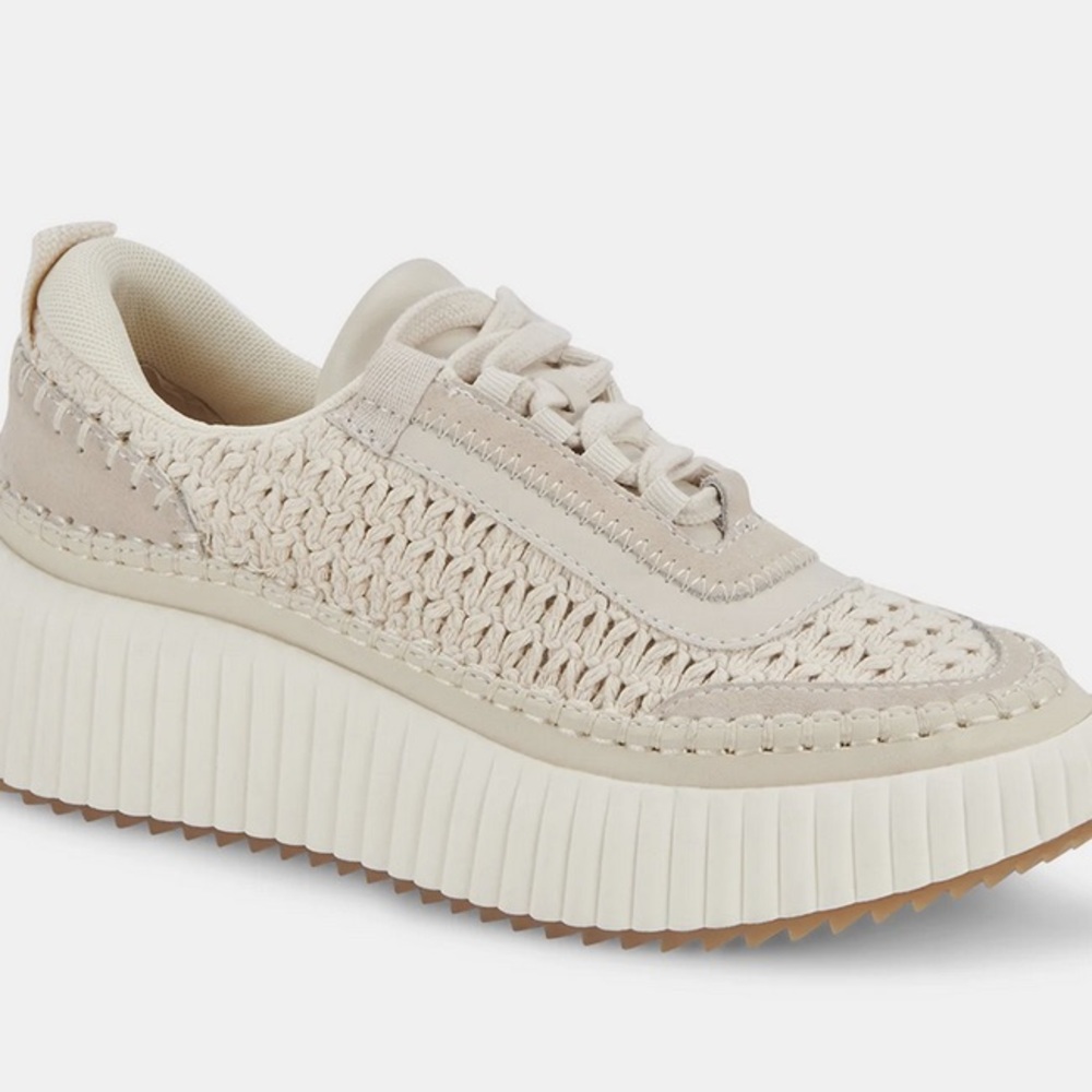 Dolen Dolce Vita Sneakers